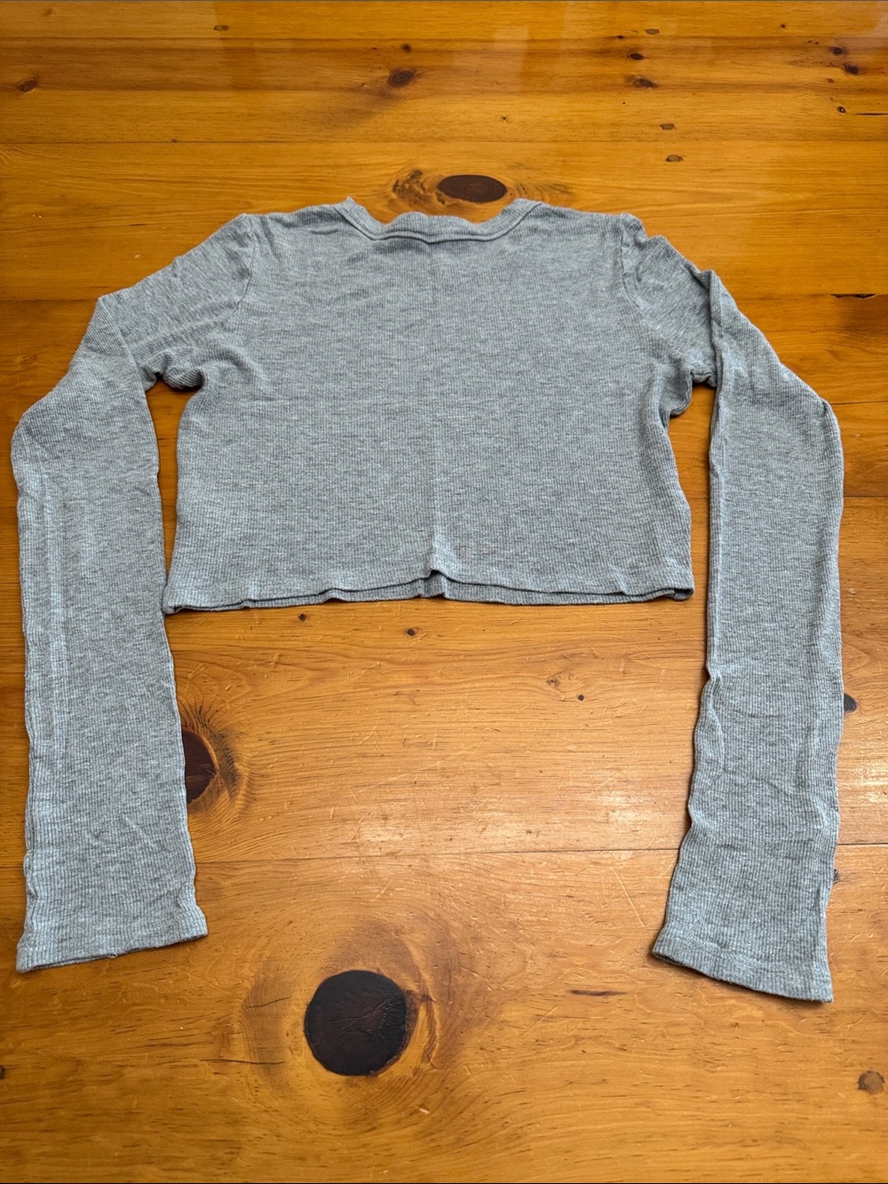 Belen Dylan long sleeve crop top - Picture 6 of 8
